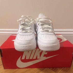 Air Force ones Youth size 6 1/2